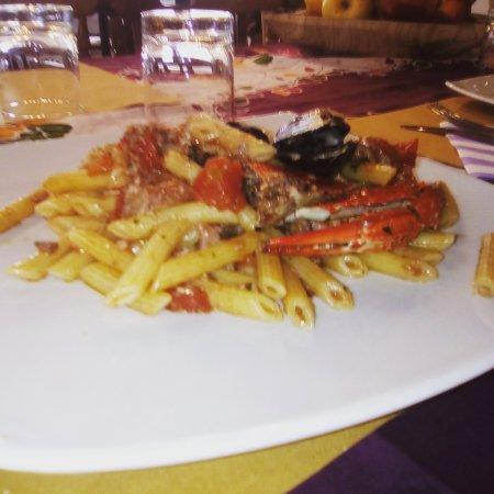 57021 Food & Wine
