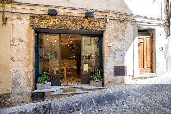 Traversa Del Gusto