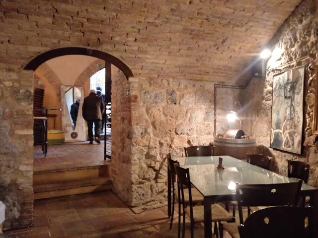 Divinorum Wine Bar