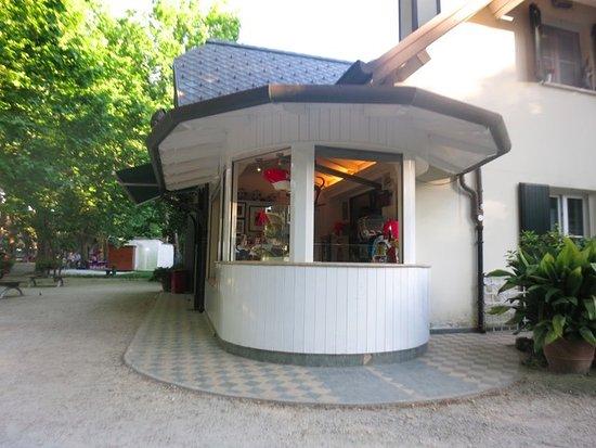 bar gelateria gatto nero