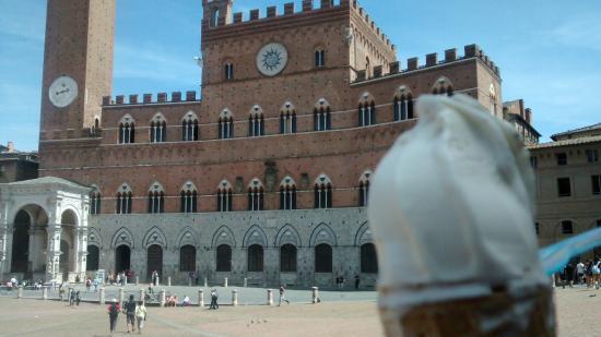 Super Panna Gelateria