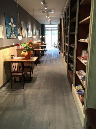 Mosaica book bar