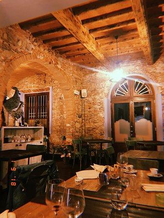 Aurora Taverna Toscana