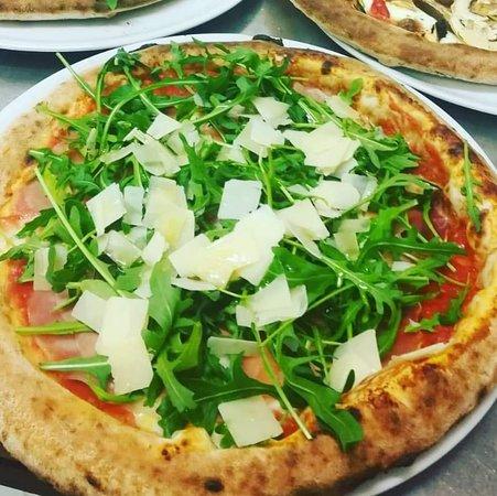 Le Due Sorelle Pizzeria Napoletana