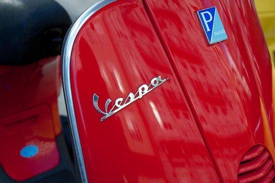Lucca Vespa