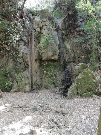Mua Waterfalls