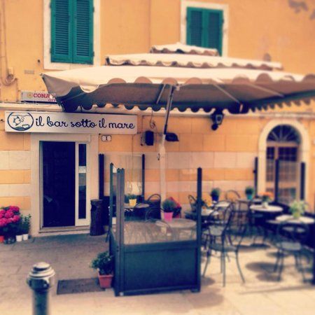 Il bar sotto il mare