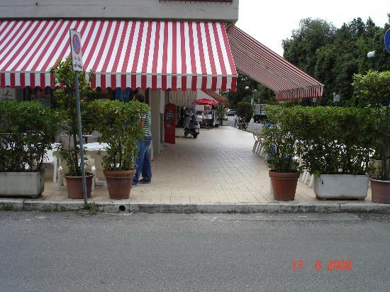 bar galliano