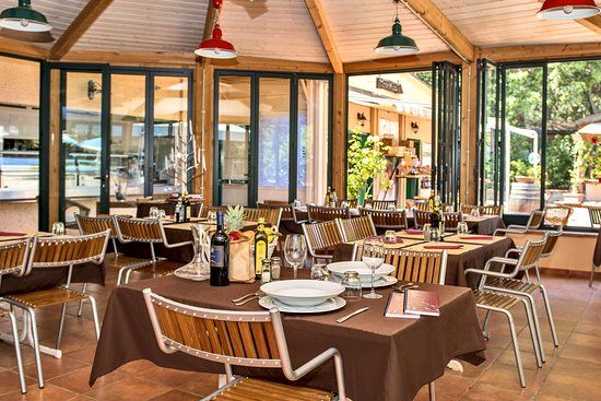 Mama Restaurant